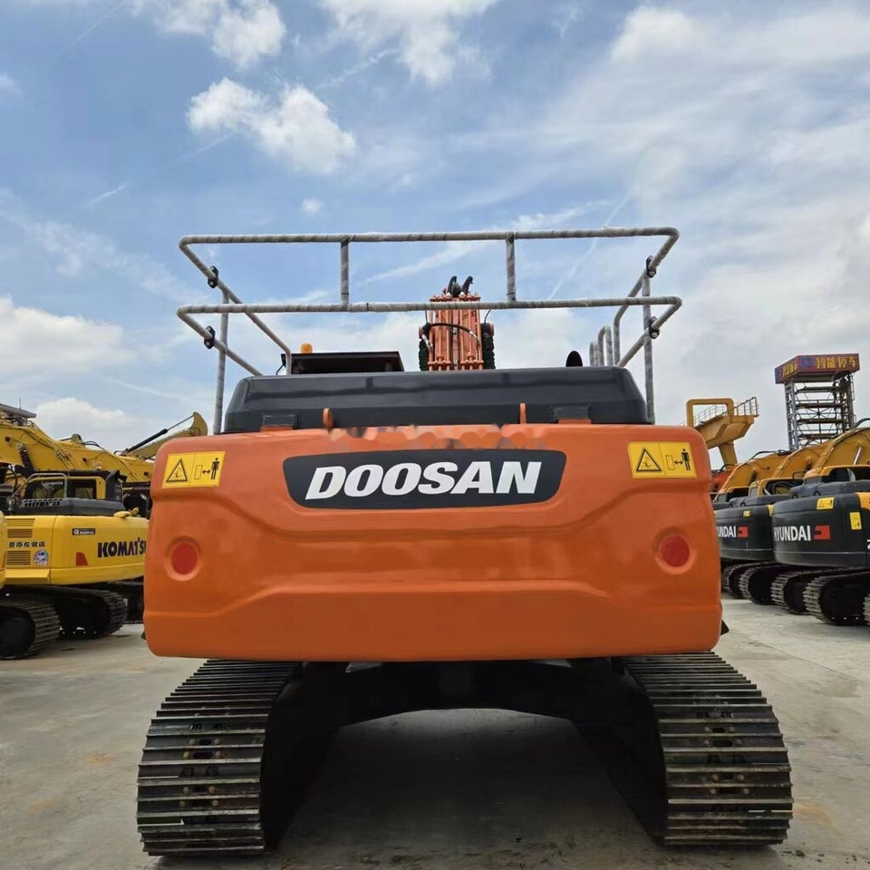 Escavatore cingolato Doosan DX300LC: foto 12