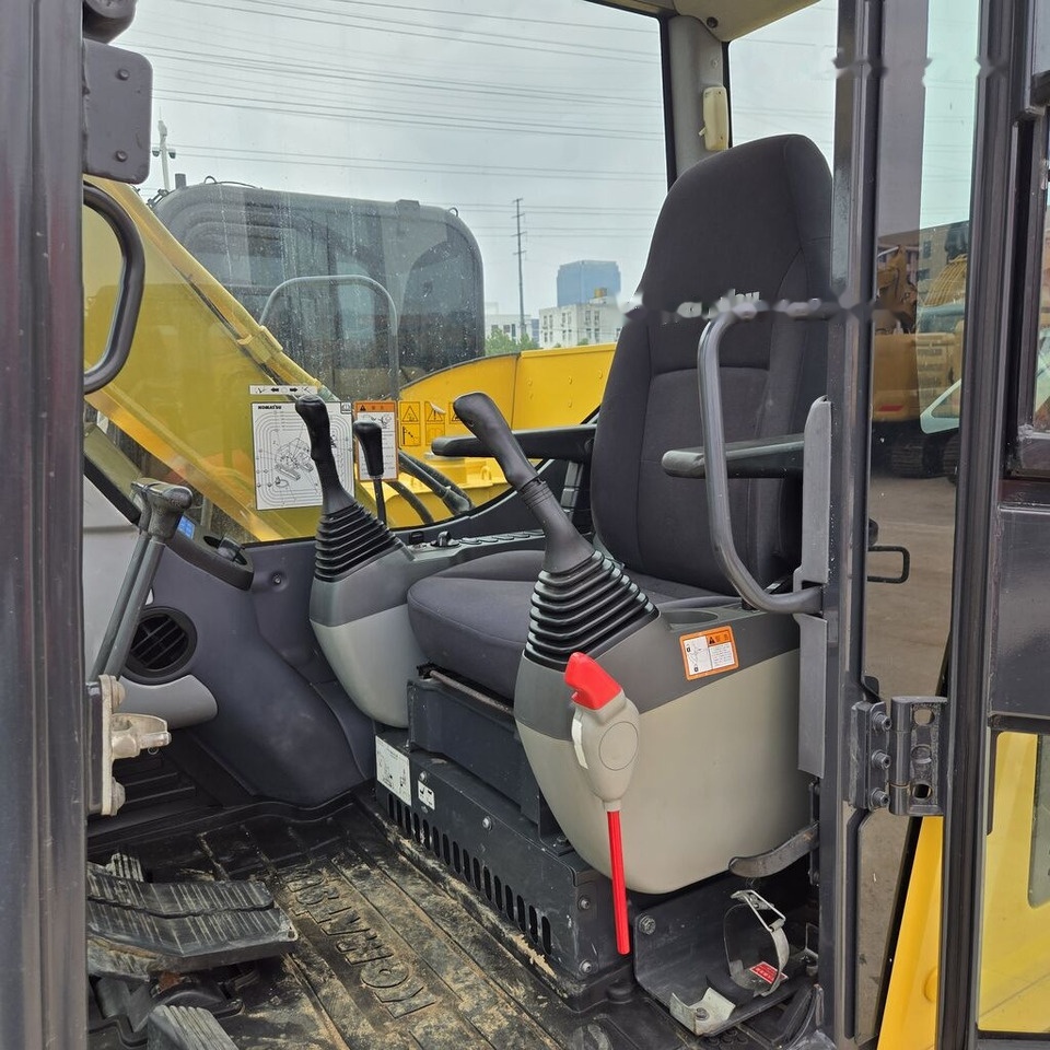 Miniescavatore Komatsu PC70-8: foto 8