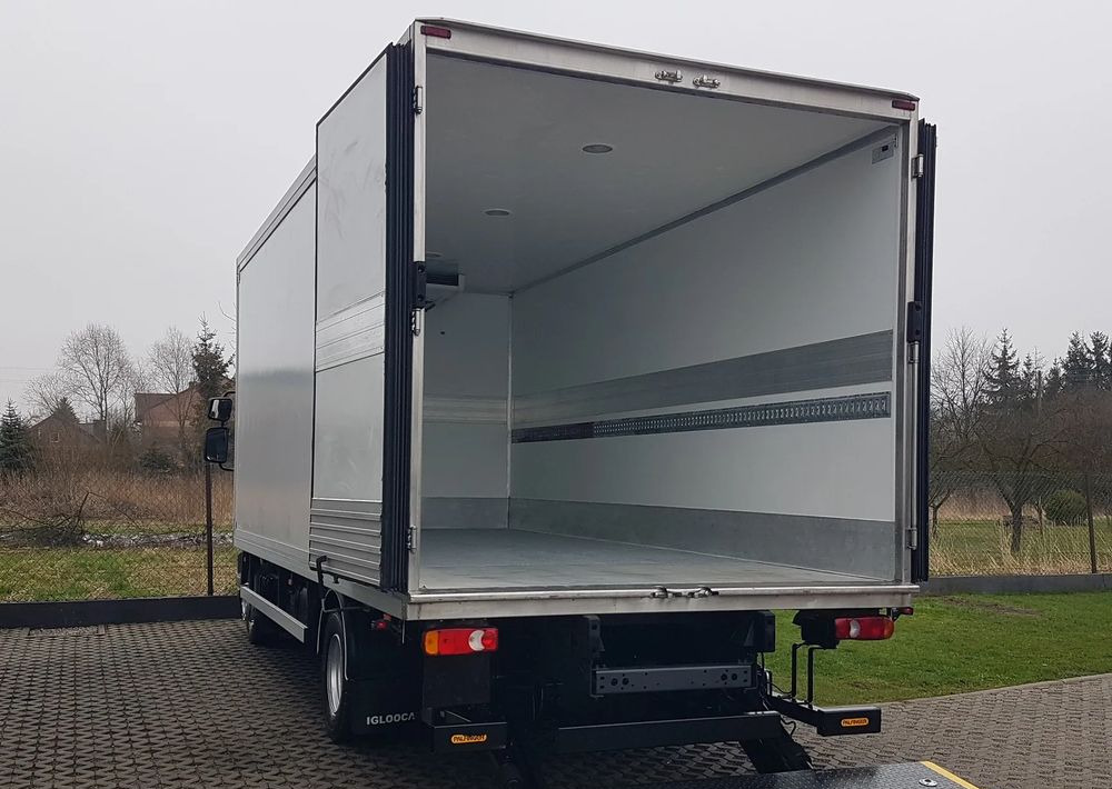 Leasing di  DAF 12T LF 210 WINDA CHŁODNIA 14EP 5,81x2,47x2,28 KLIMA DAF 12T LF 210 WINDA CHŁODNIA 14EP 5,81x2,47x2,28 KLIMA: foto 20