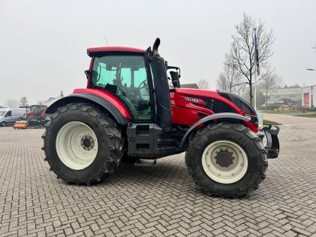 Trattore Valtra T144 Hitech: foto 15