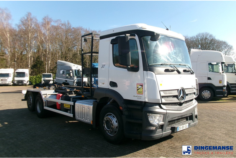 Leasing di Mercedes-Benz Antos 2543 6x2 Euro 6 Marrel container hook 18t Mercedes-Benz Antos 2543 6x2 Euro 6 Marrel container hook 18t: foto 6