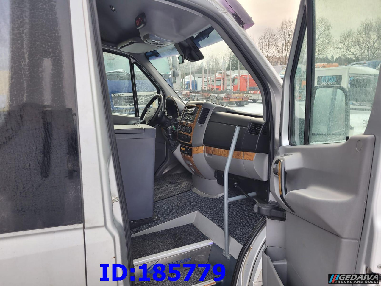 Pullman MERCEDES-BENZ Sprinter 316 - VIP - Avestark: foto 11