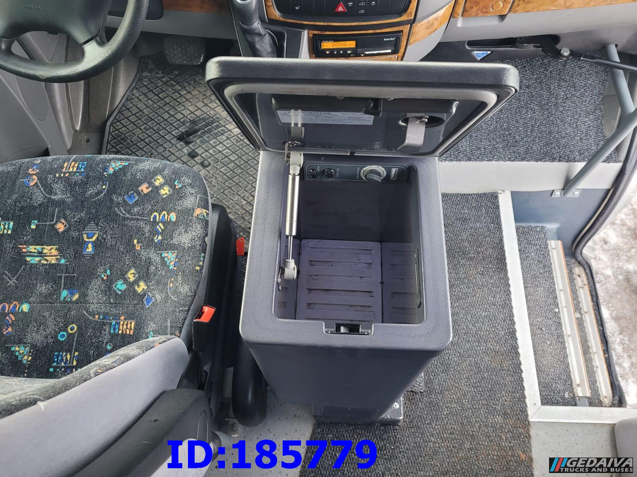 Pullman MERCEDES-BENZ Sprinter 316 - VIP - Avestark: foto 18