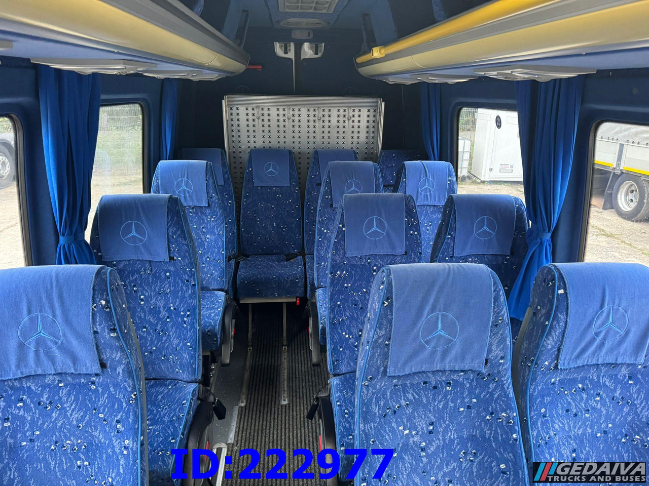 Pullman MERCEDES-BENZ Sprinter 516 VIP 21-places - Euro5: foto 26