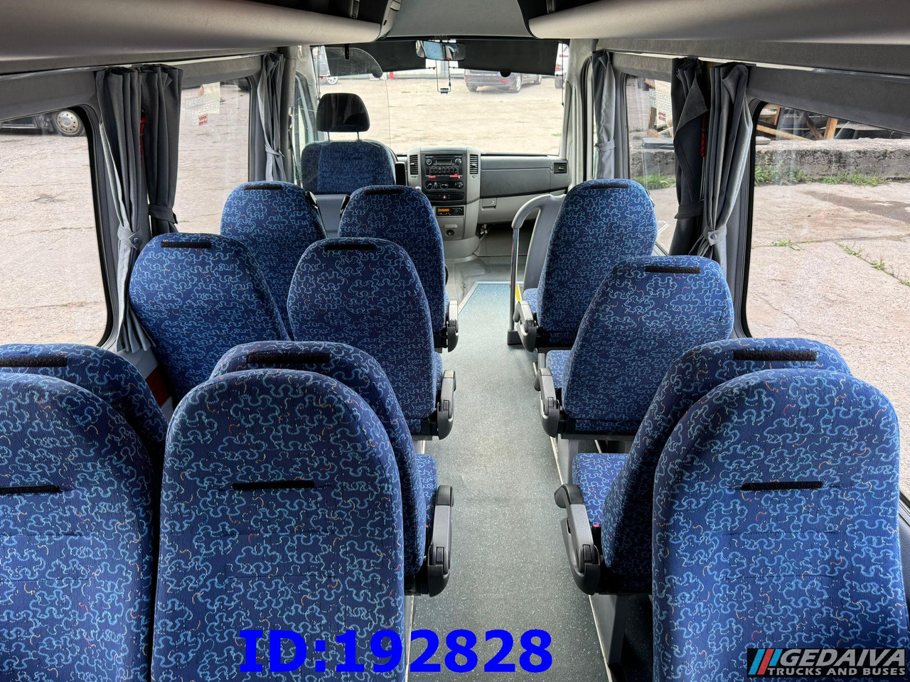 Pullman MERCEDES-BENZ Sprinter 519 - 17 place - Euro5: foto 22