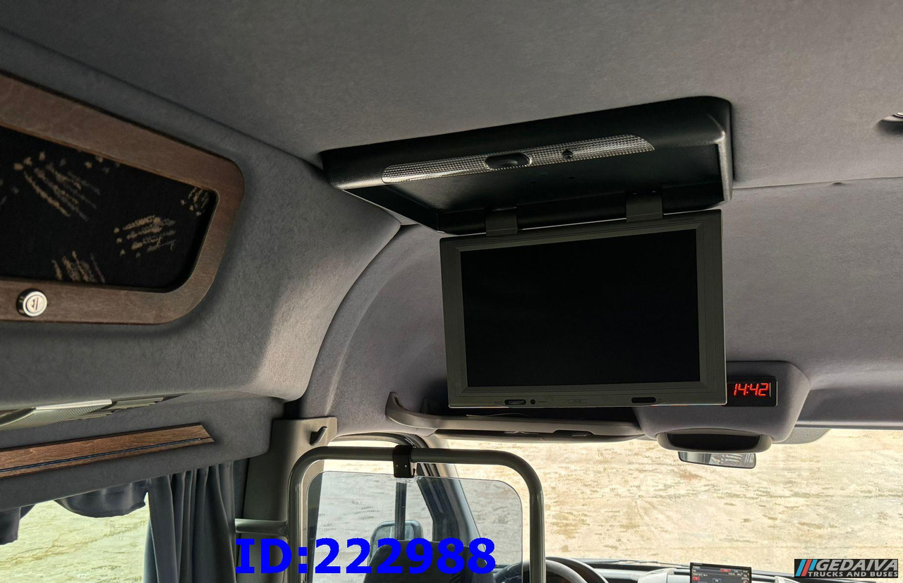 Pullman MERCEDES-BENZ Sprinter 519 VIP - 17 Seater: foto 20