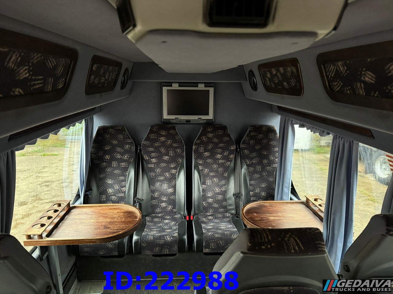 Pullman MERCEDES-BENZ Sprinter 519 VIP - 17 Seater: foto 19