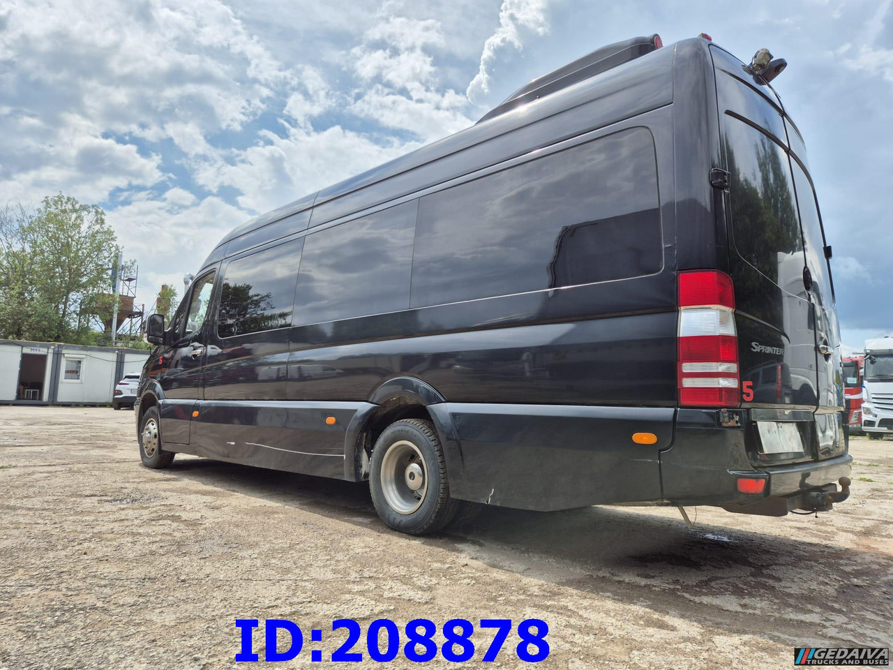 Pullman MERCEDES-BENZ Sprinter 519 -VIP- 17 places: foto 6