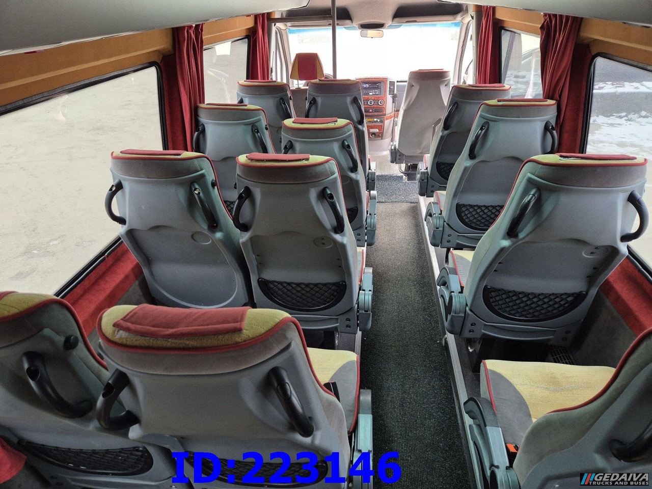 Pullman MERCEDES-BENZ Sprinter 519 VIP - 21Place -Euro 5: foto 20