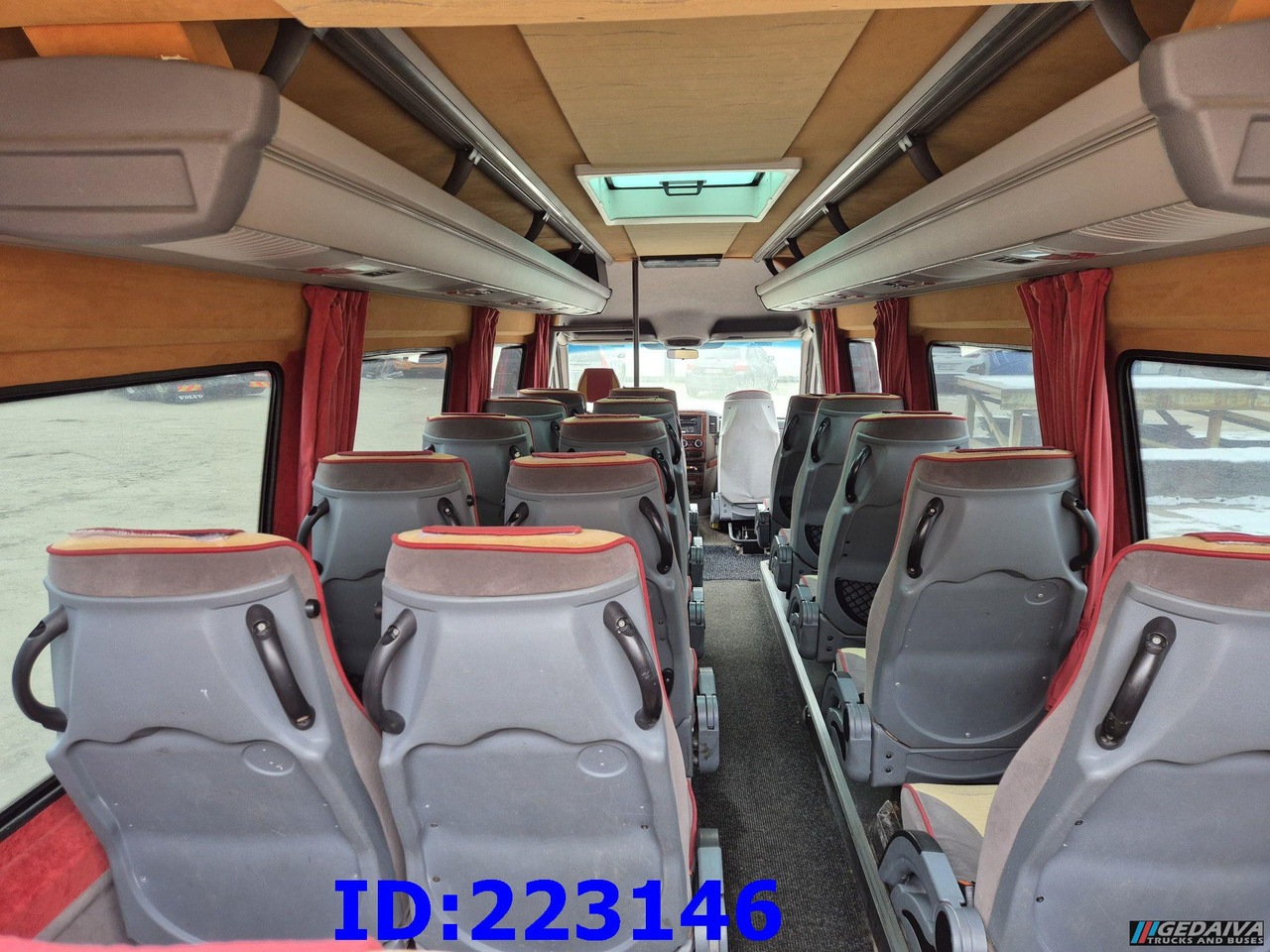 Pullman MERCEDES-BENZ Sprinter 519 VIP - 21Place -Euro 5: foto 19