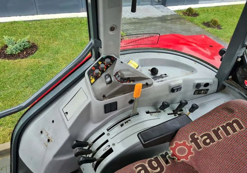 Trattore Massey Ferguson 4270: foto 7