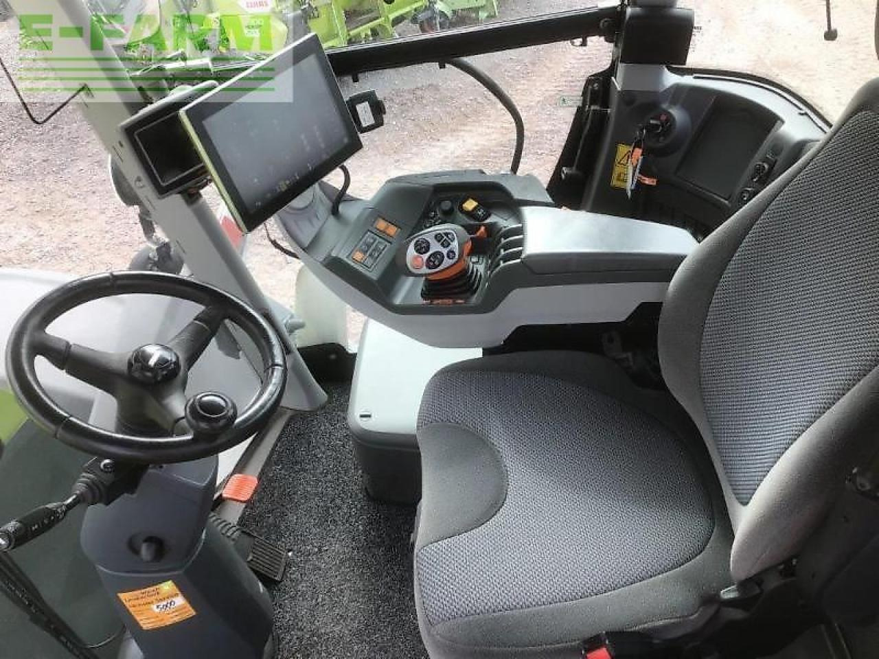 Trattore CLAAS xerion 4200 trac TRAC: foto 7