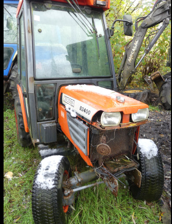 Trattore Mini tracteur agricole (pour pièces) Kubota B2400D: foto 9