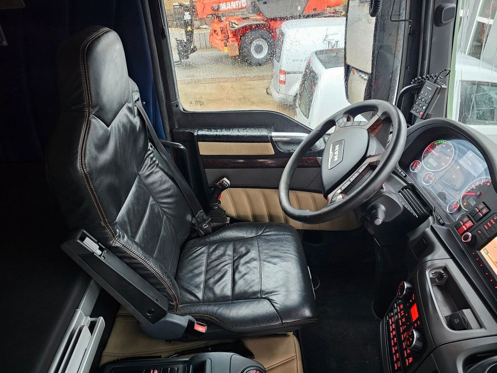 Autocarro scarrabile MAN TGX 26.560 XLX 6x4 Abrollkipper: foto 12