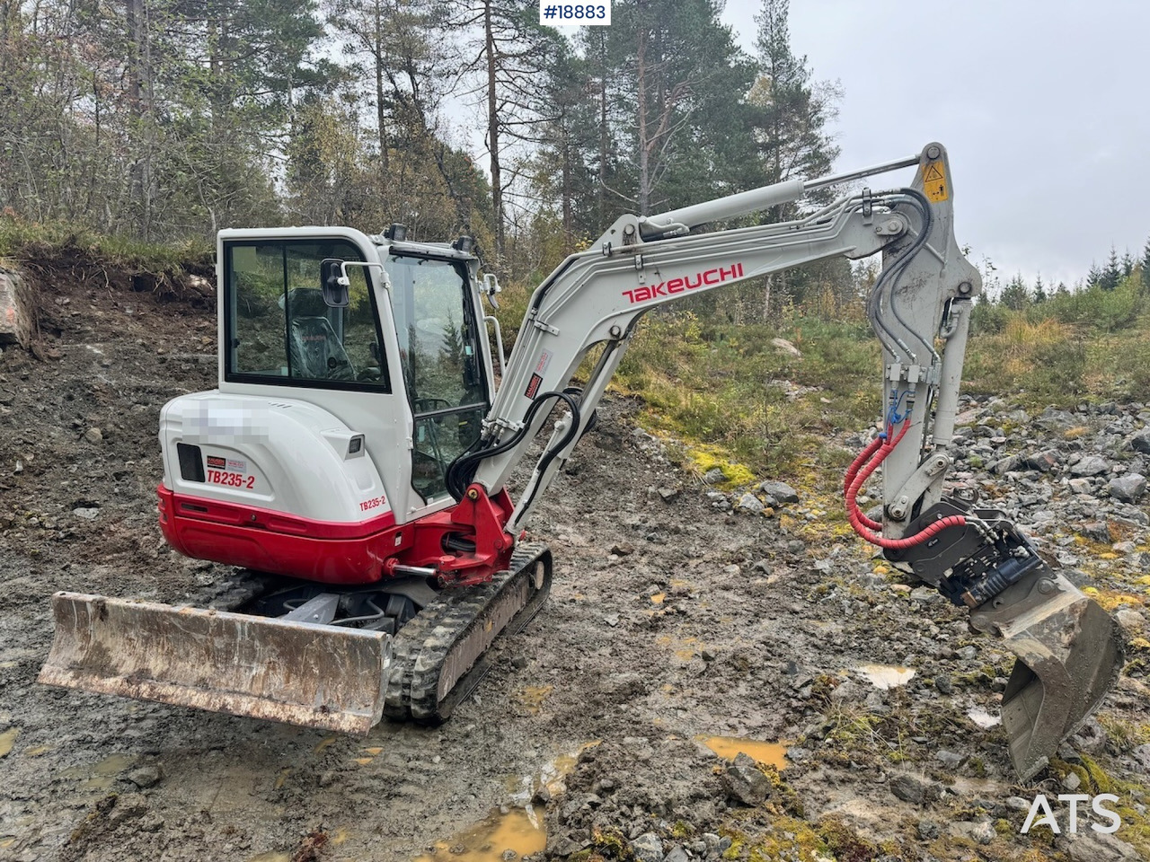 Escavatore Takeuchi TB235-2: foto 7