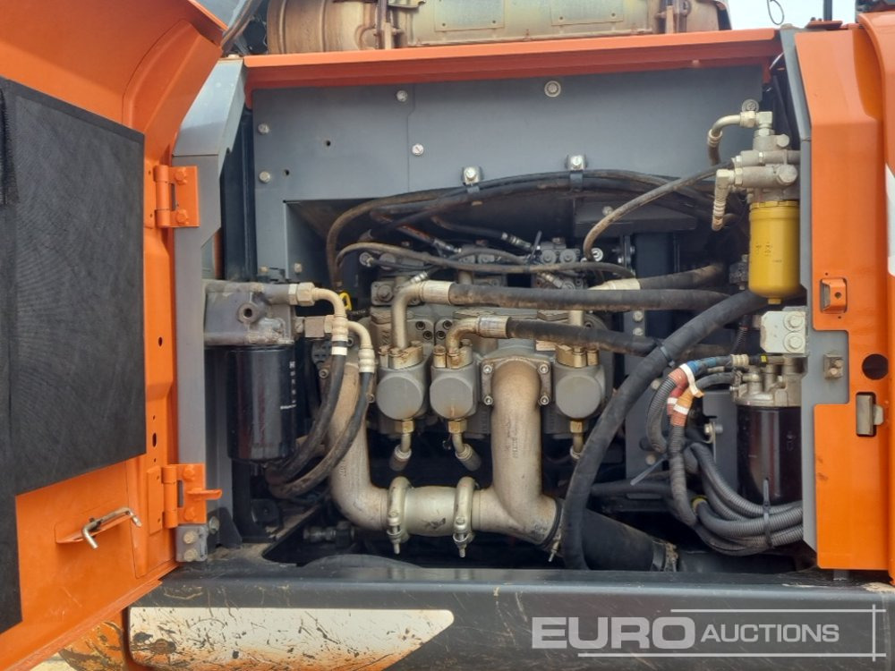 Escavatore cingolato 2019 Hitachi ZX210LC-6: foto 34