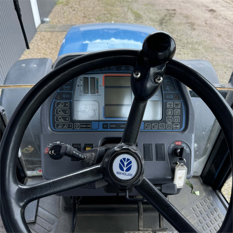 Trattore New Holland 8770: foto 11