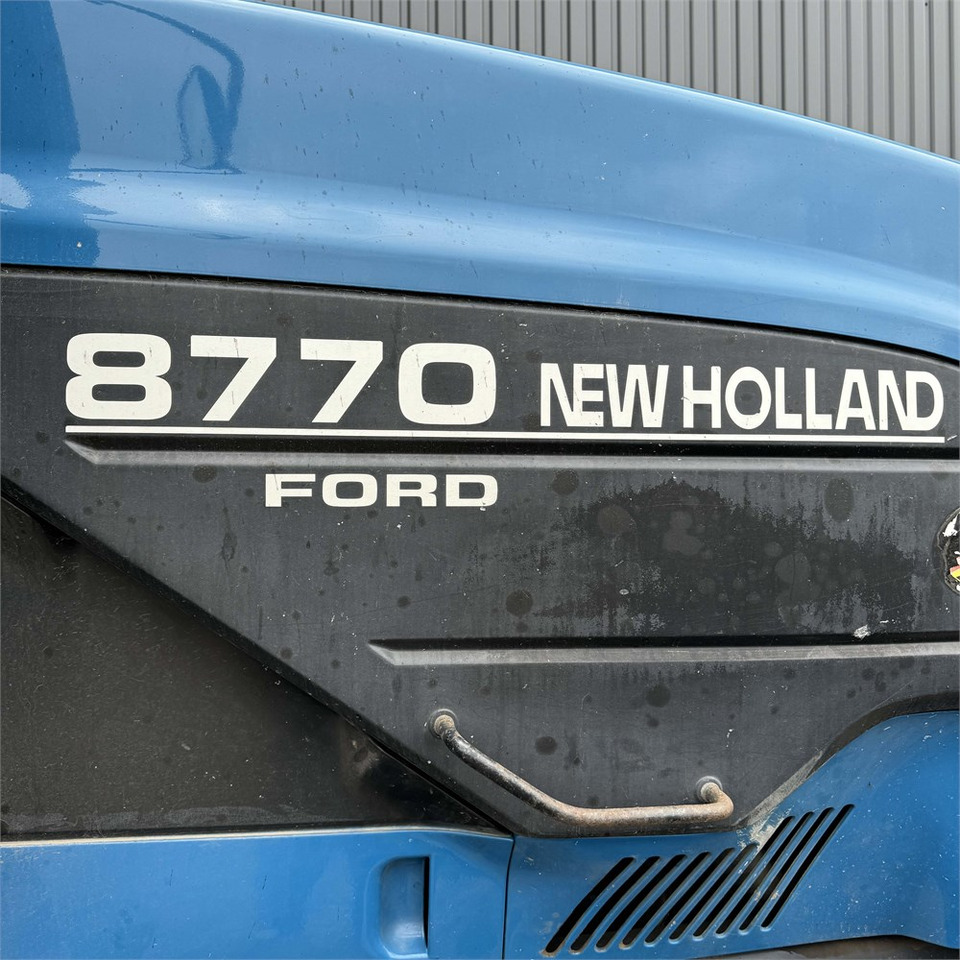 Trattore New Holland 8770: foto 23